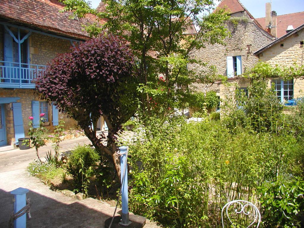 Le Chambellan Hotell Coux-et-Bigaroque-Mouzens Exteriör bild
